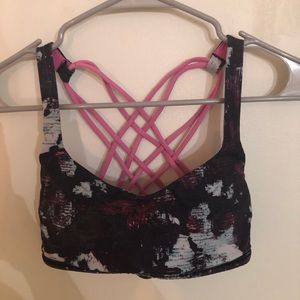 lululemon sports bra (removable padding)